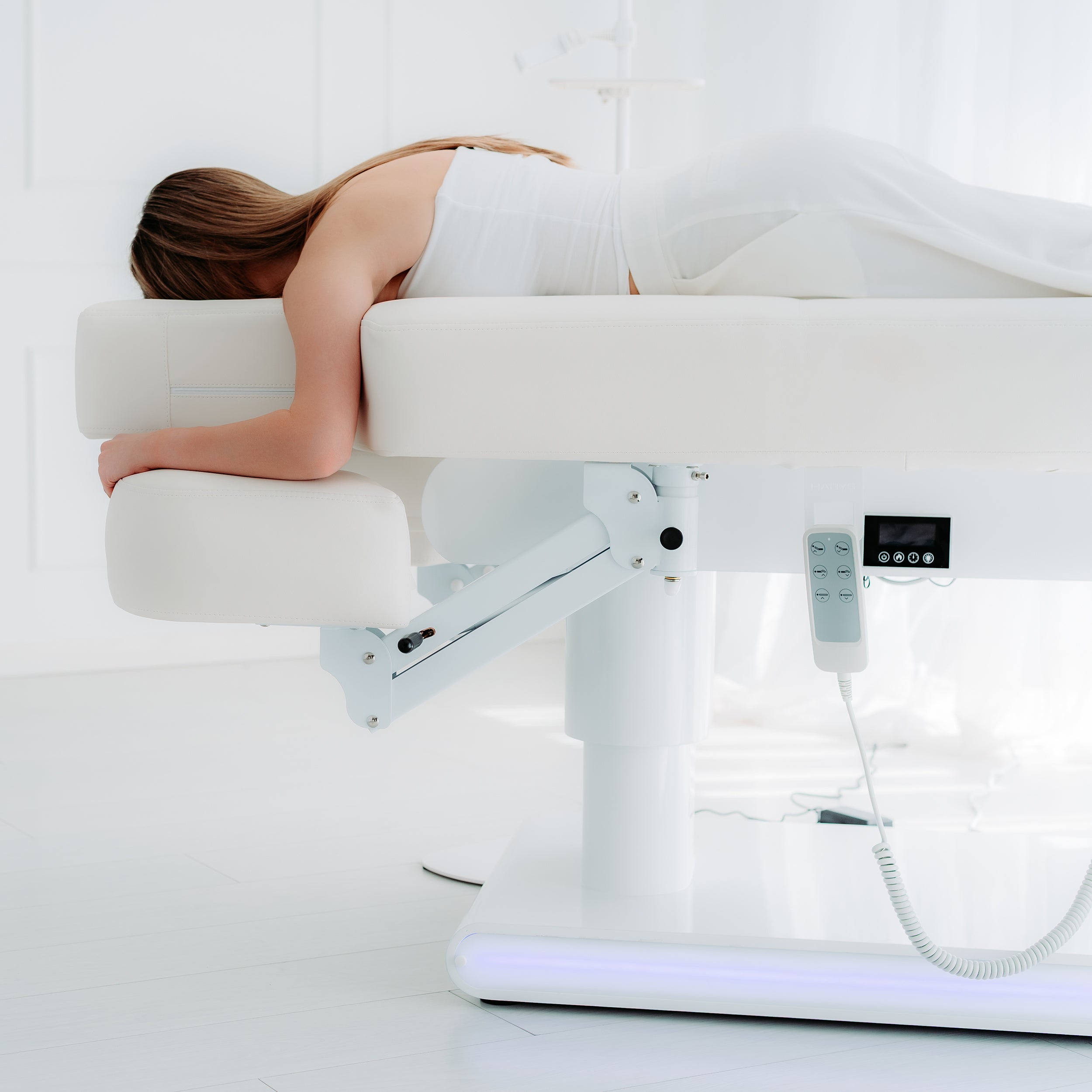 -7-Luxury beauty bed Eterna Gentle Flex k901 white  – 4 motors-7
