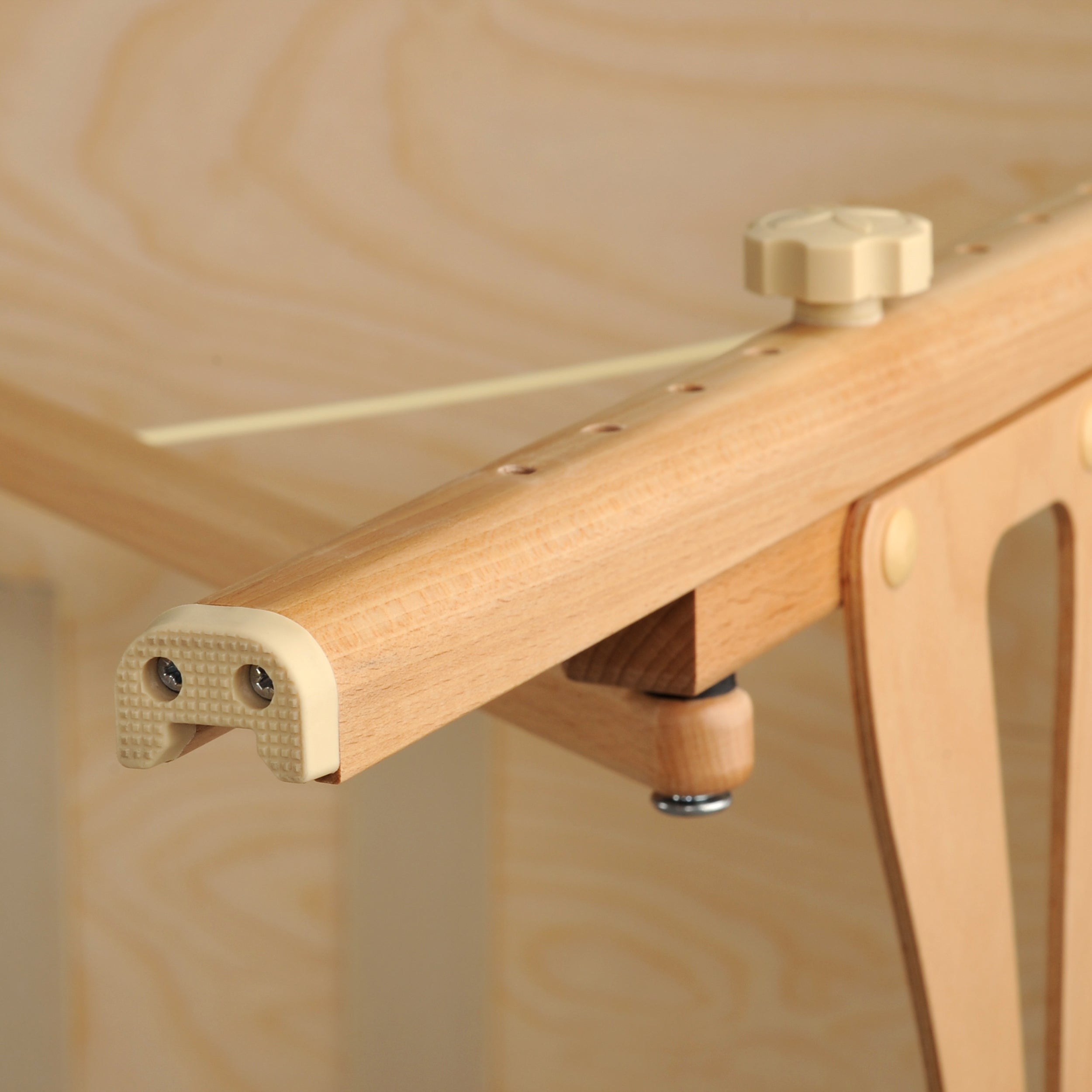 -8-Massage Table Panda Light Wood 60 Vinyl Flex K033 Beige-8