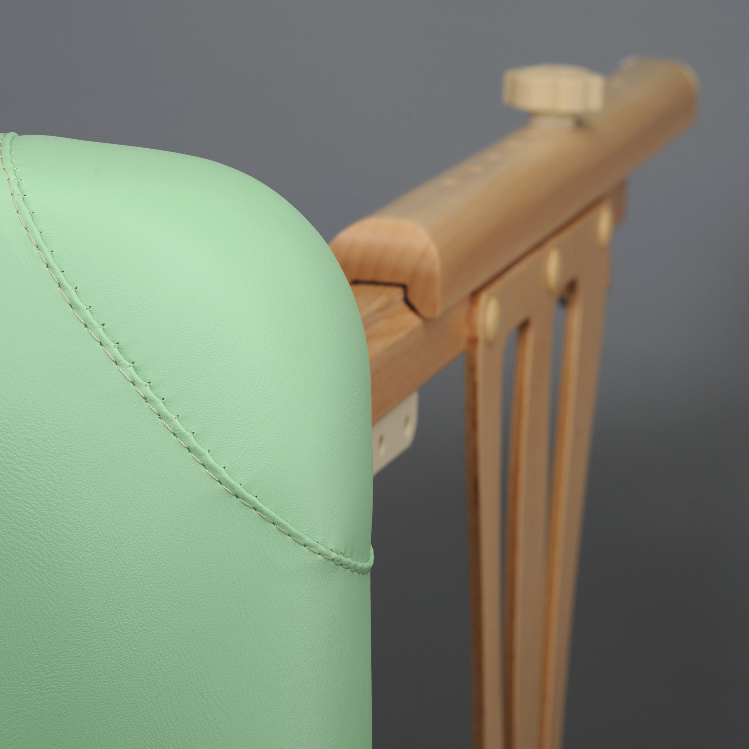 -10-Massage Table Panda Light Wood 70 Vinyl Flex K022 Green-10