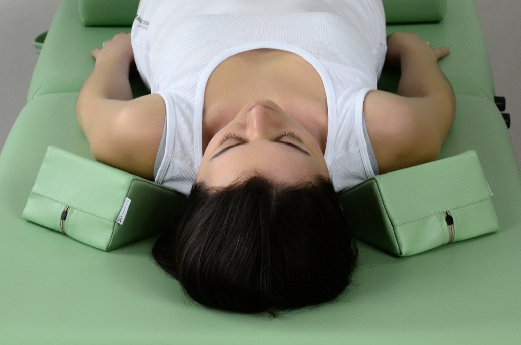 -1-Wedge Bolster 67/53x25x10 K023 Blue-1